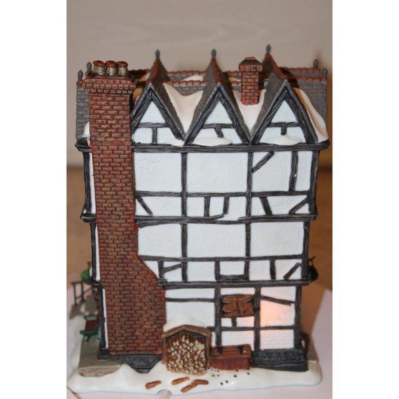 Dept 56 Dickens Village - The Timbers Motel - Picture 5 of 8